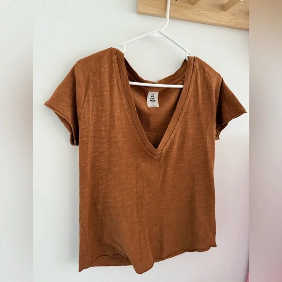 We the Free Brown V-Neck Size Large - Picture 3 of 5